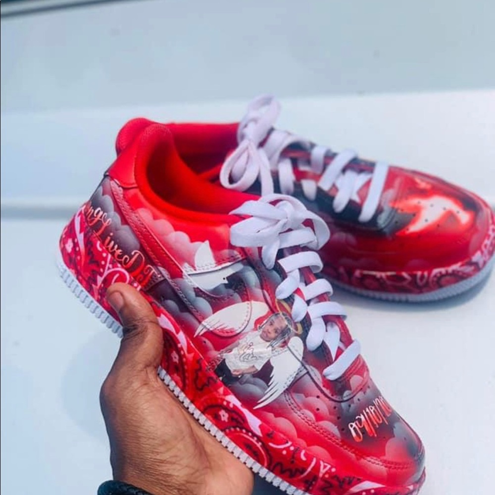 Custom memorial shoe